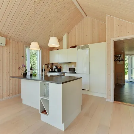 Erich - 1-8km From The Sea By Interhome Fano