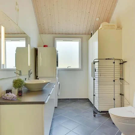 Erich - 1-8km From The Sea By Interhome Feriehus Fanø